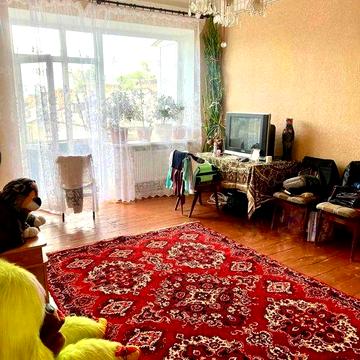 Продам 3-х кімнатну квартиру (Сталінка), район 1-го Травня, 73 м²