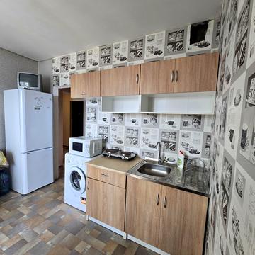 Федора Ернста вул., 6