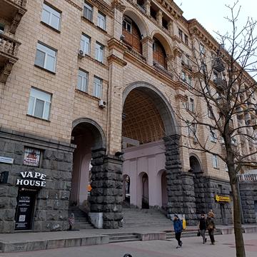 Хрещатик вул. (Kreschatic), 21