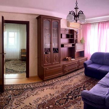 Продаж 2к квартири Харківське шосе 21 з ремонтом