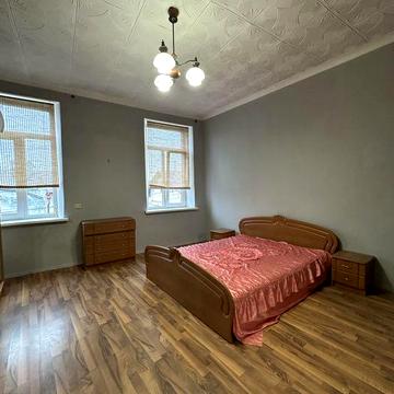 Продаж 2к квартири в центрі старий фонд