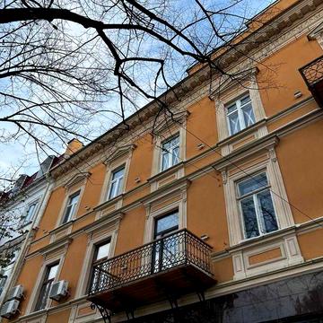 Продам 1-комнатную квартиру на Дерибасовской в офисном стиле!