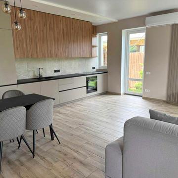 Будинок з ландшафтом Новоолександрівка. Дом Новоалександровка