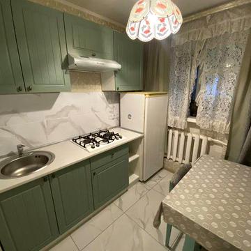 Сдам 1 комнатную квартиру на Революции Достоинства