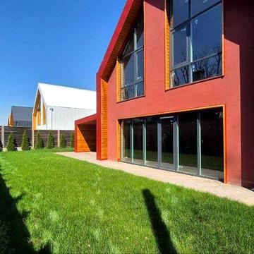 Скандинавський будинок з терасою та навісом — 150 м² на 5 сотках