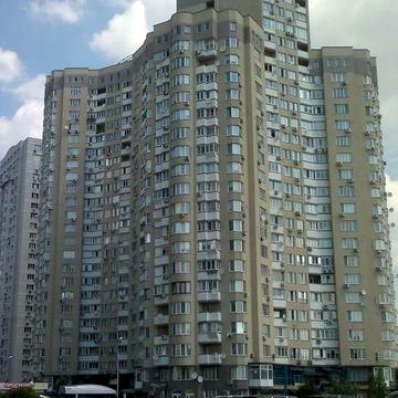 Без %. Продается стильная  квартира.  Улица Бажана. Метро Позняки.