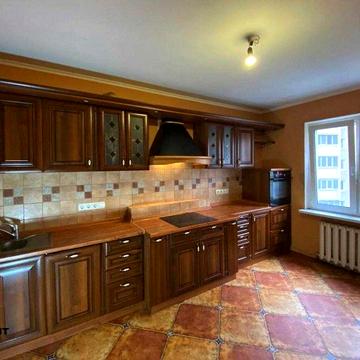 Готова до заселення ! Продаж 3к квартири 93 м2 на вул Урлівська 15 !