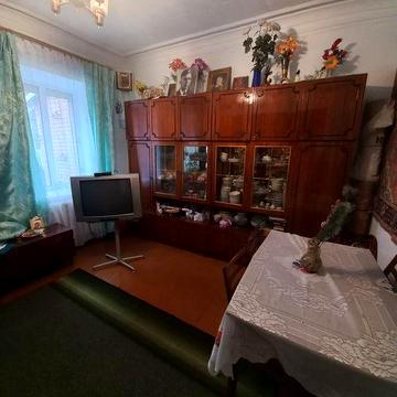 Терміновий продаж частини будинку біля ринку Маки