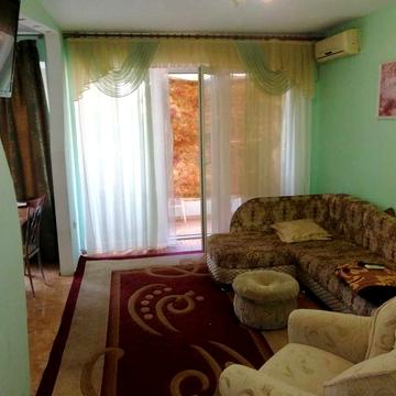 Здаю свою 2 к кв. (студію) в центрі міста. 2 поверх Соборна-Макарова