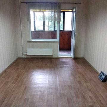 м.Позняки 5 хв. пішки. Оренда 2-ї кв. БЕЗ МЕБЛІВ та ТЕХНІКИ. Під офіс.