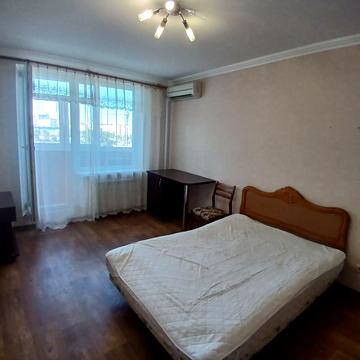 Академіка Павлова вул., 162а