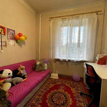 Семафорна вул., 10