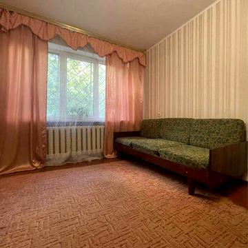 Продаж 2к квартири по вулиці Зодчих 4