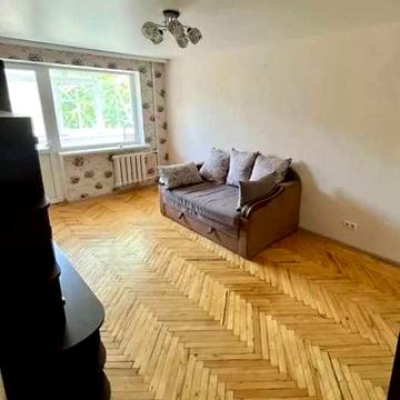 Продам 2 к. квартиру проспект Юбилейный с ремонтом