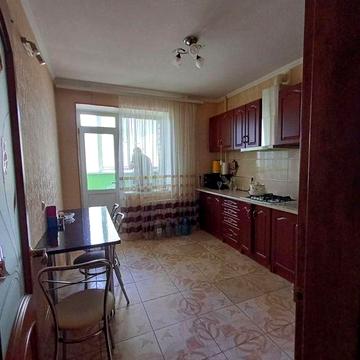 Продам 2 ком квартиру на Сахарова 24