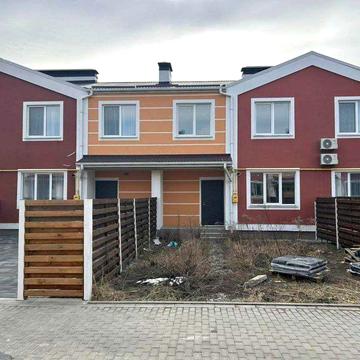 Таунхаус Білогородка в європейському містечку Амстердам