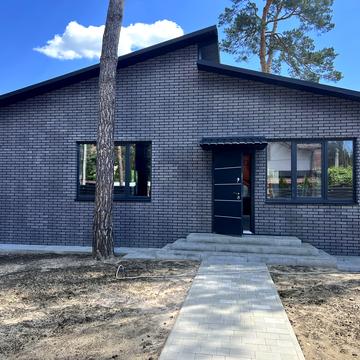 Антонія Михайловського вул., 8