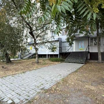 Слобожанський просп. (ім. газети Правда), 1