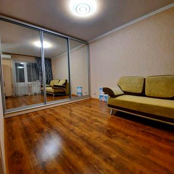 Здам 1 квартиру по Вацлава Гавела 21в, до м. Берестейська 10хв