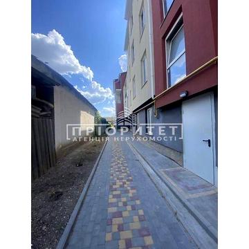 Продаж 2к Квартира Олексія Вадатурського (Маршала Малиновського) вулиця