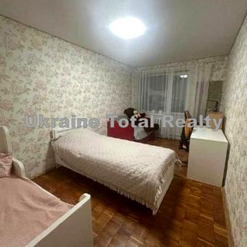 Патріарха Мстислава Скрипника вул., 9