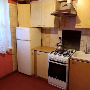 Продається двокімнатна квартира на Троєщині Сержа Лифаря 5 ( Сабурова)