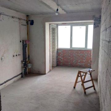 Продаж 2 км квартири на Коновальця з індивідуальним опаленням