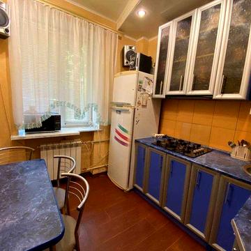 Продаётся 2-комнатная квартира на Карачунах, ул. Бахчисарайская