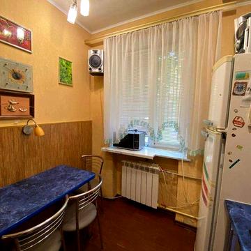 Продаётся 2-комнатная квартира на Карачунах, ул. Бахчисарайская