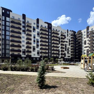 Каденюка Леоніда вул., 22