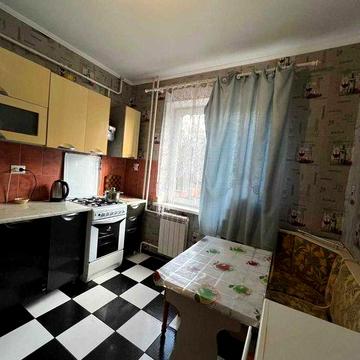 Продаж 2-кімнатної квартири вул. Іллінська (маг. Рона)