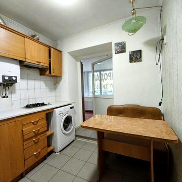 Продам нестандартну 2к квартиру на 600 річчі з балконом 11 м