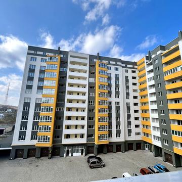 Степана Бандери вул., 32/1