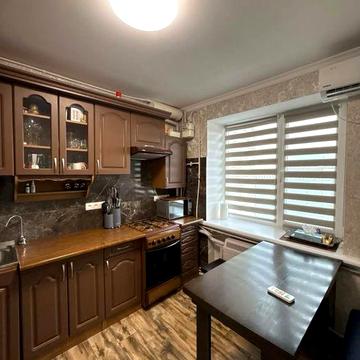 Продаж трикімнатної квартири Кременець