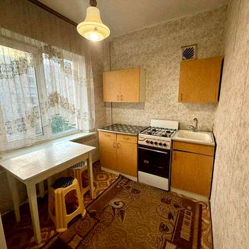 Продам 1 комнатную квартиру район "магазина Воронин"