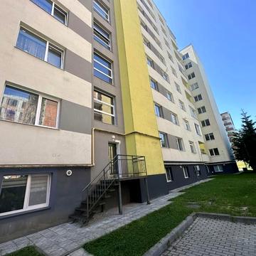 Героїв Крут вул., 4а