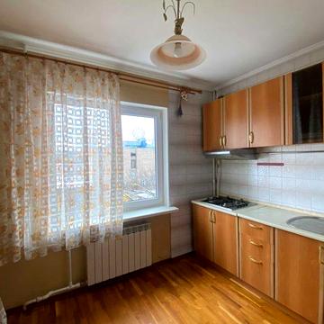 Продаж 3к квартири на Оболонській площі, метро Оболонь