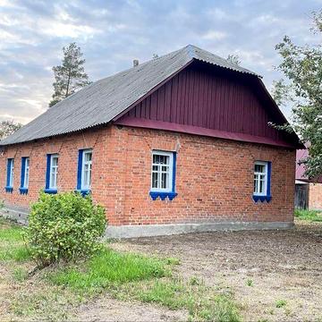 Будинок в жилому стані з меблями у с.Старий Міст Киівська область
