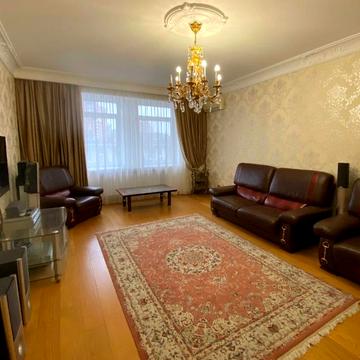 Панаса Мирного вул., 12