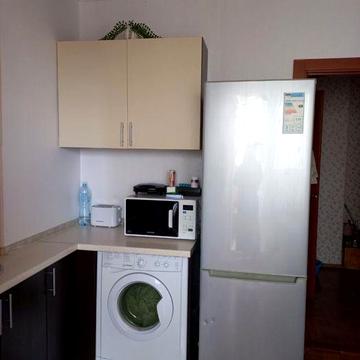 Здається велика 1-к, вул.Кургузова, 1а, Новий дім
