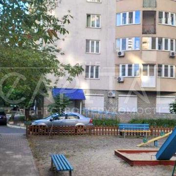 Продається 3-кімнатна квартира вул. Урлівська, Позняки, Київ
