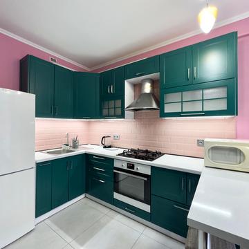 Вячеслава Чорновола просп. (), 16ж