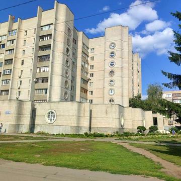 Здам 2 квартиру в центрі Одеської в багатоповерхівці