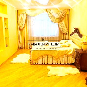 Олександра Мишуги вул., 2