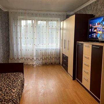 Продам квартиру 3 кімнатну