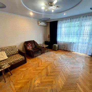 Продам 3 кімнатну квартиру на Тополі2