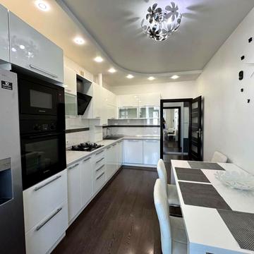 Червоної Калини просп., 58