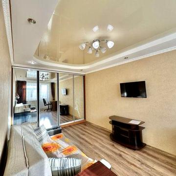 1-кімн. в Центрі з ремонтом, меблями і технікою