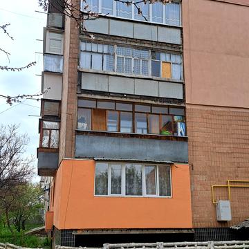 Куряжська вул., 2