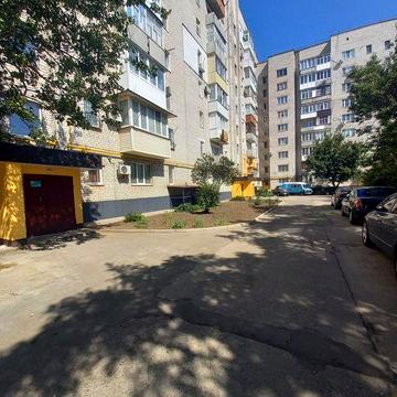 ТЕРМІНОВО Продається квартира ЖК Рожева